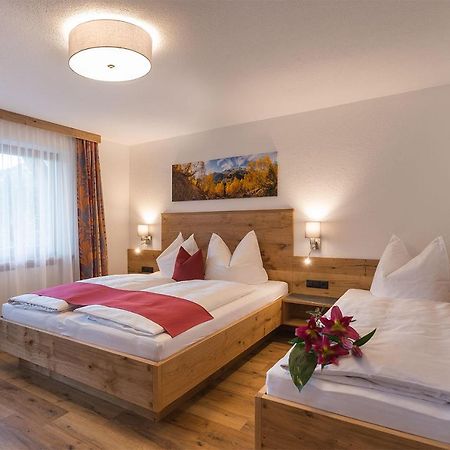 Alpenrose Appartements Burger Evelin Sankt Anton am Arlberg Kültér fotó