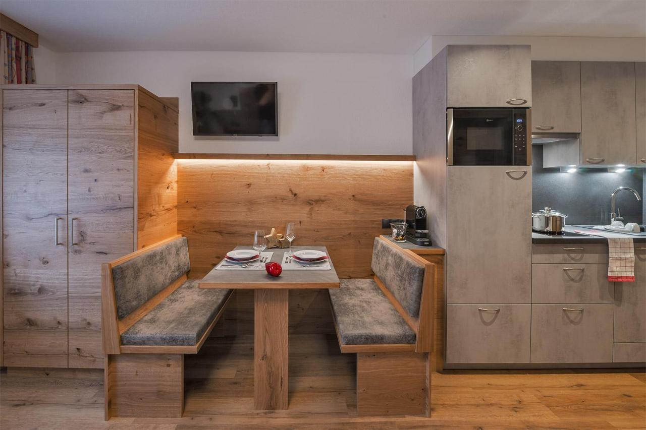 Alpenrose Appartements Burger Evelin Sankt Anton am Arlberg Kültér fotó